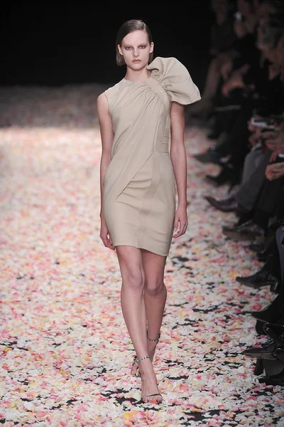Look 6